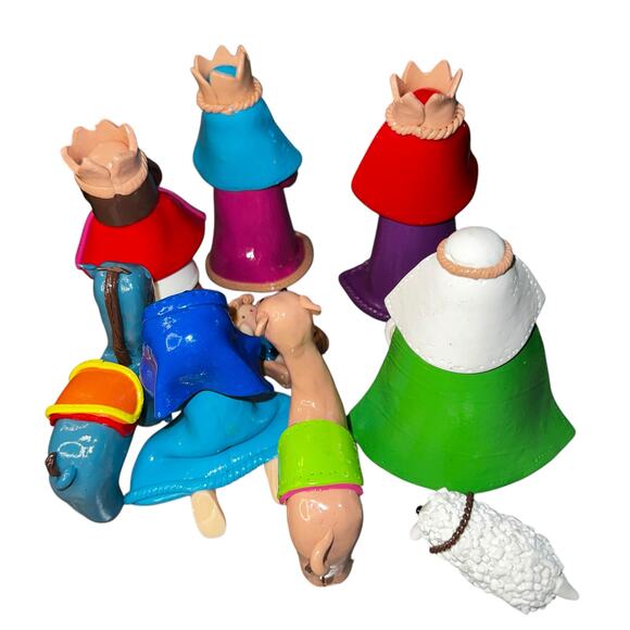 Children's Claydough Nativity Set Christmas scene. - Picture 3 of 6
